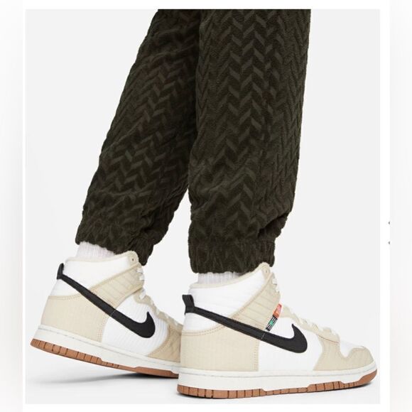 Nike Women's Sportswear Everyday Modern High Rise Joggers - Picture 6 of 15